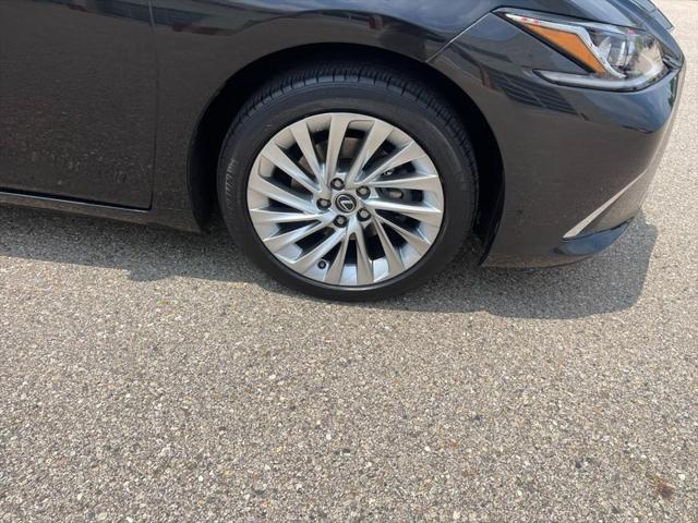 used 2021 Lexus ES 350 car, priced at $40,993