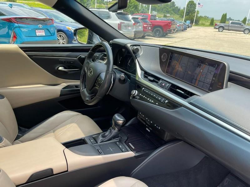 used 2021 Lexus ES 350 car, priced at $39,993