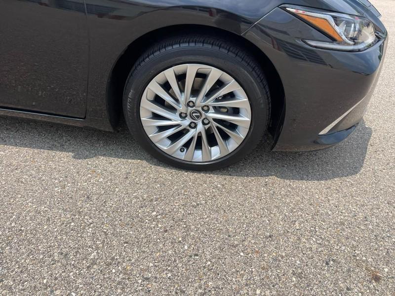 used 2021 Lexus ES 350 car, priced at $39,993