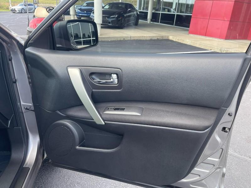 used 2010 Nissan Rogue car, priced at $9,998