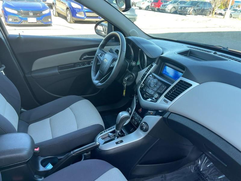 used 2014 Chevrolet Cruze car, priced at $8,950