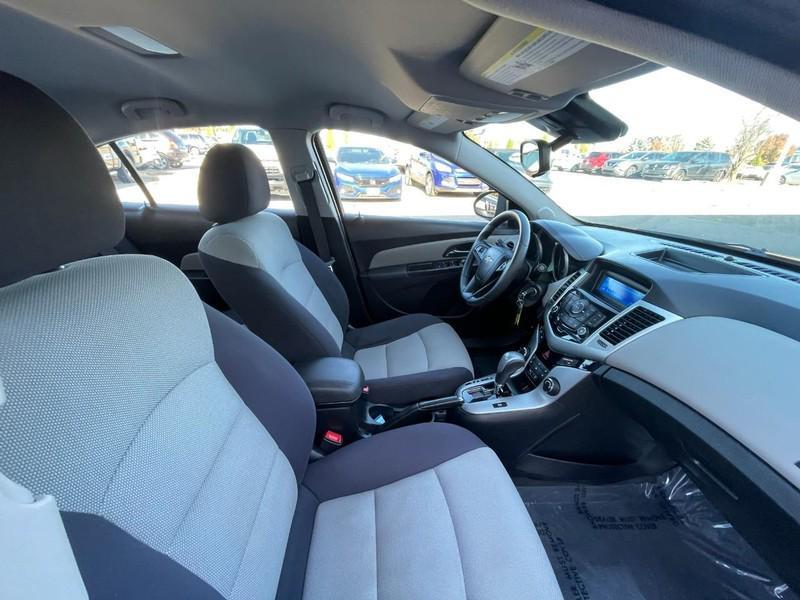 used 2014 Chevrolet Cruze car, priced at $8,950