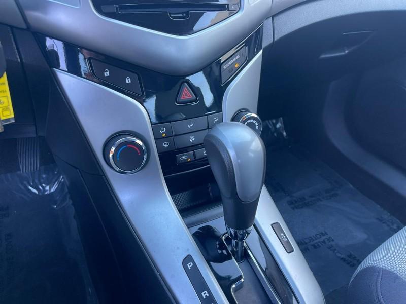 used 2014 Chevrolet Cruze car, priced at $8,950