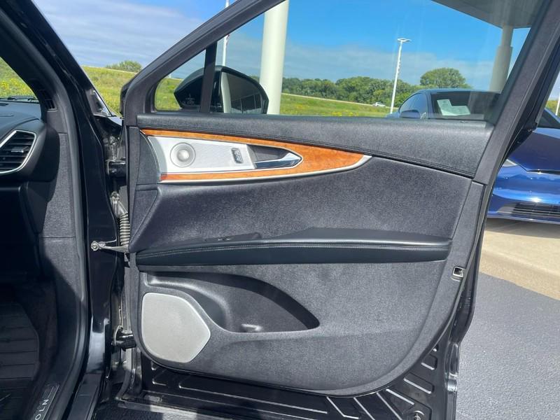 used 2016 Lincoln MKX car, priced at $14,999