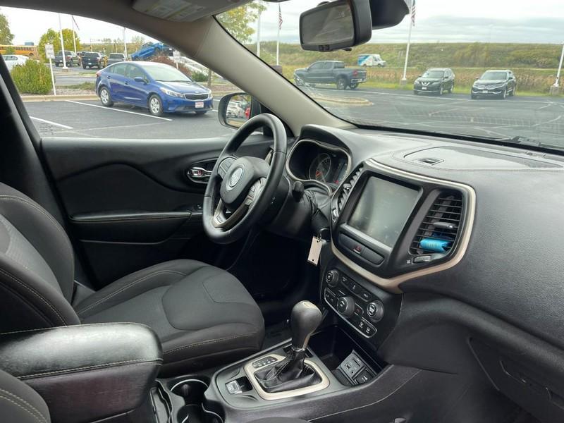 used 2017 Jeep Cherokee car, priced at $13,993