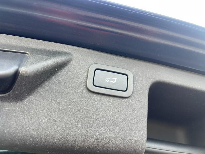 used 2015 Land Rover Discovery Sport car, priced at $10,900