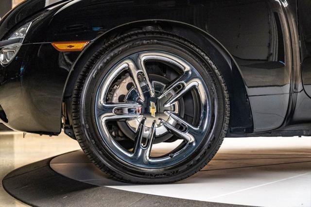 used 2005 Chevrolet SSR car, priced at $39,900