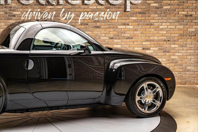 used 2005 Chevrolet SSR car, priced at $39,900