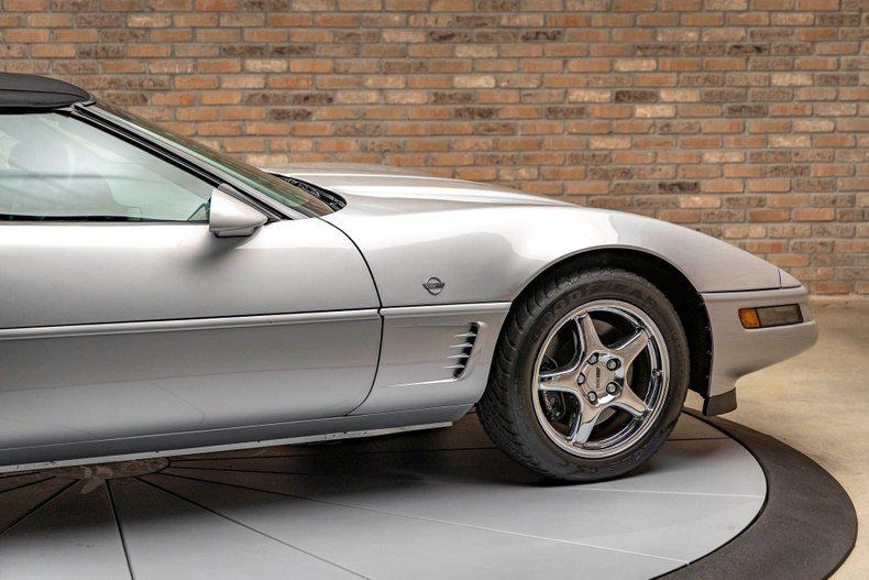 used 1996 Chevrolet Corvette car, priced at $25,900