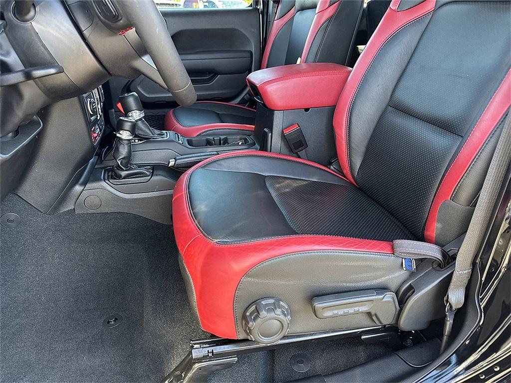 used 2024 Jeep Gladiator car, priced at $45,145