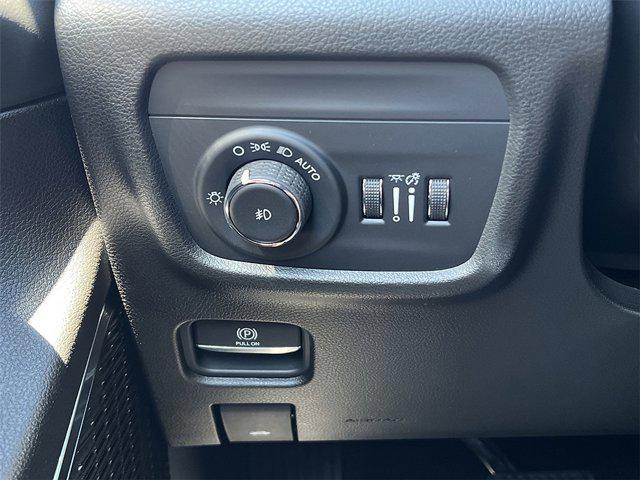 new 2025 Jeep Grand Cherokee car, priced at $59,846