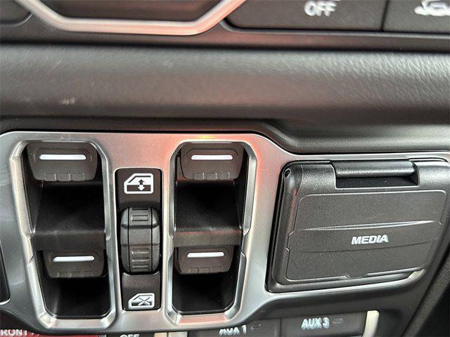 new 2025 Jeep Gladiator car, priced at $53,676