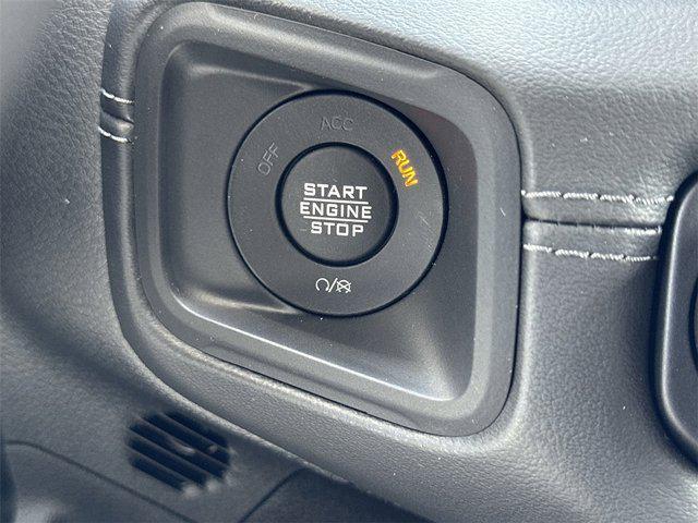 new 2025 Jeep Gladiator car, priced at $53,676