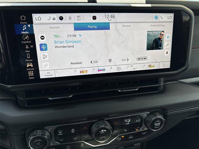 new 2025 Jeep Gladiator car, priced at $53,676