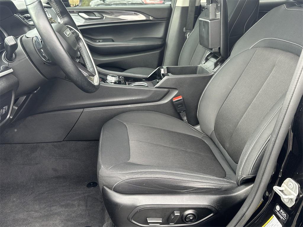 used 2021 Jeep Grand Cherokee L car, priced at $25,994