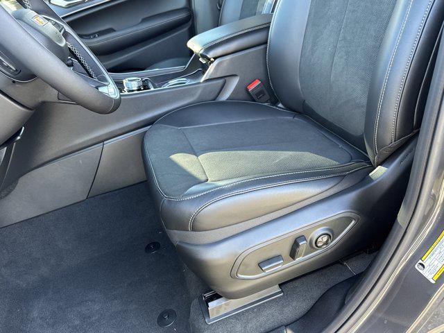 new 2025 Jeep Grand Cherokee L car, priced at $40,398