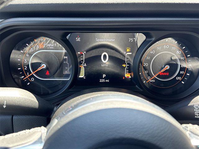 new 2025 Jeep Wrangler car, priced at $49,109