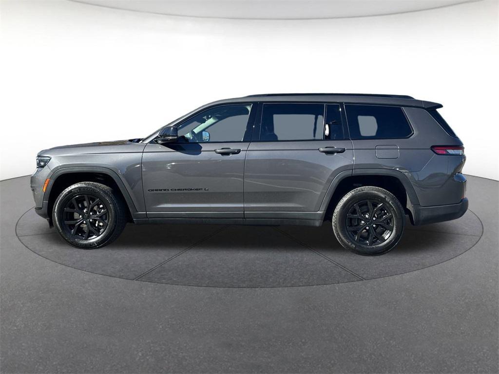 used 2024 Jeep Grand Cherokee L car, priced at $27,213