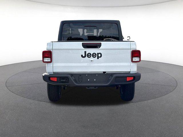 new 2025 Jeep Gladiator car, priced at $40,010