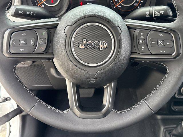 new 2025 Jeep Gladiator car, priced at $40,010