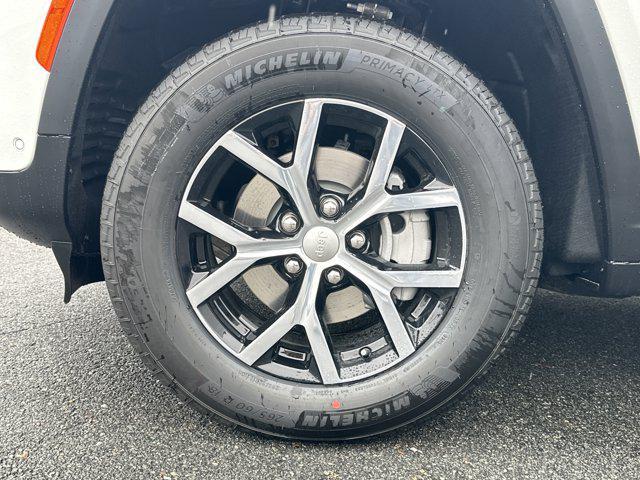 new 2025 Jeep Grand Cherokee car, priced at $42,508