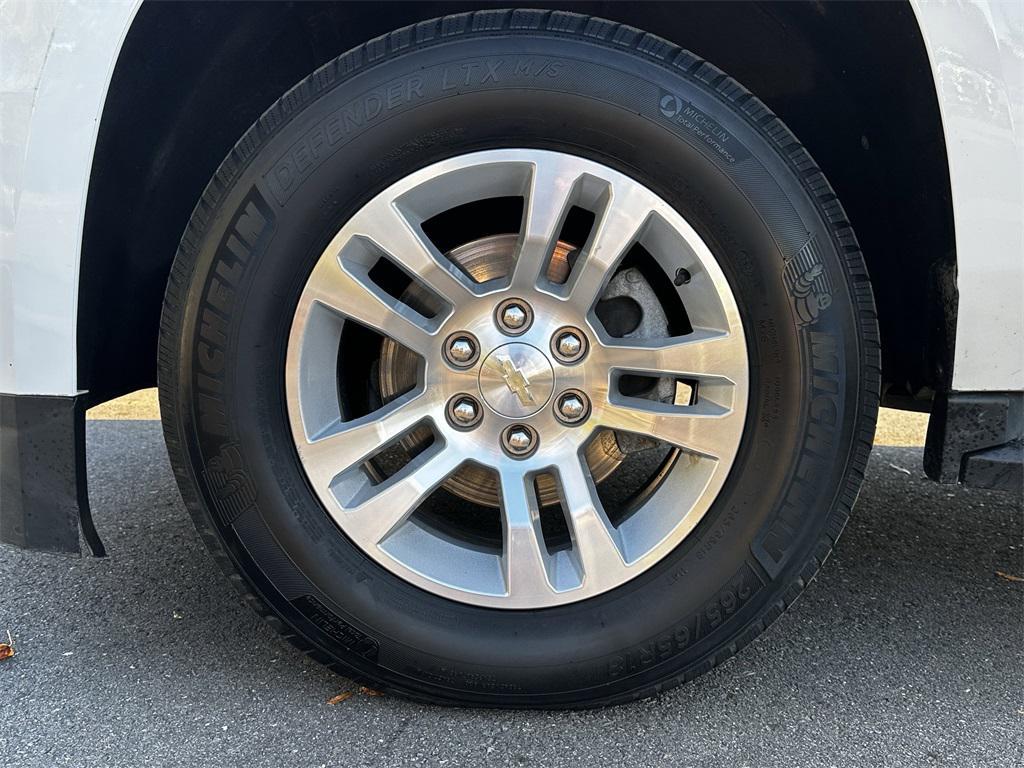 used 2019 Chevrolet Suburban car, priced at $18,395