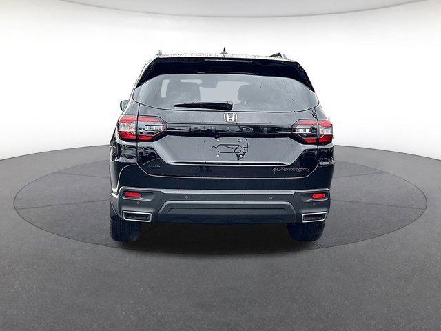 used 2025 Honda Pilot car, priced at $48,945