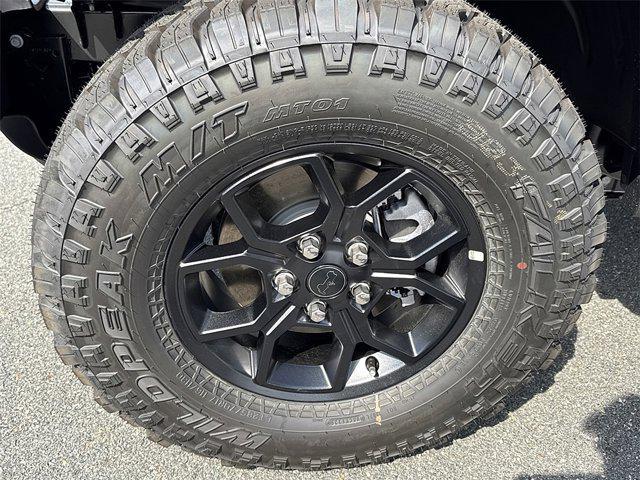 new 2025 Jeep Wrangler car, priced at $50,128