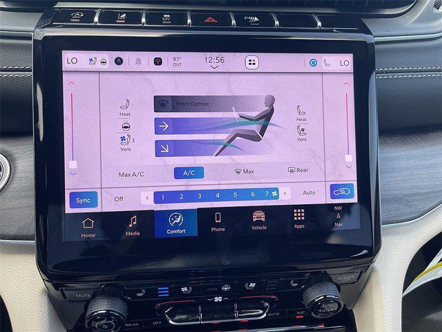 new 2025 Jeep Grand Cherokee car, priced at $43,519