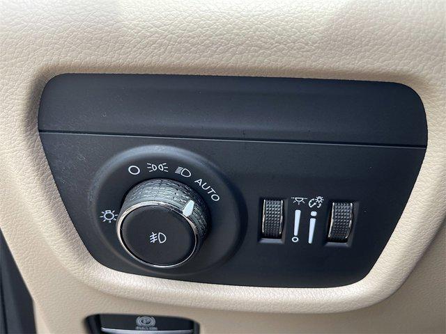 new 2025 Jeep Grand Cherokee car, priced at $43,519