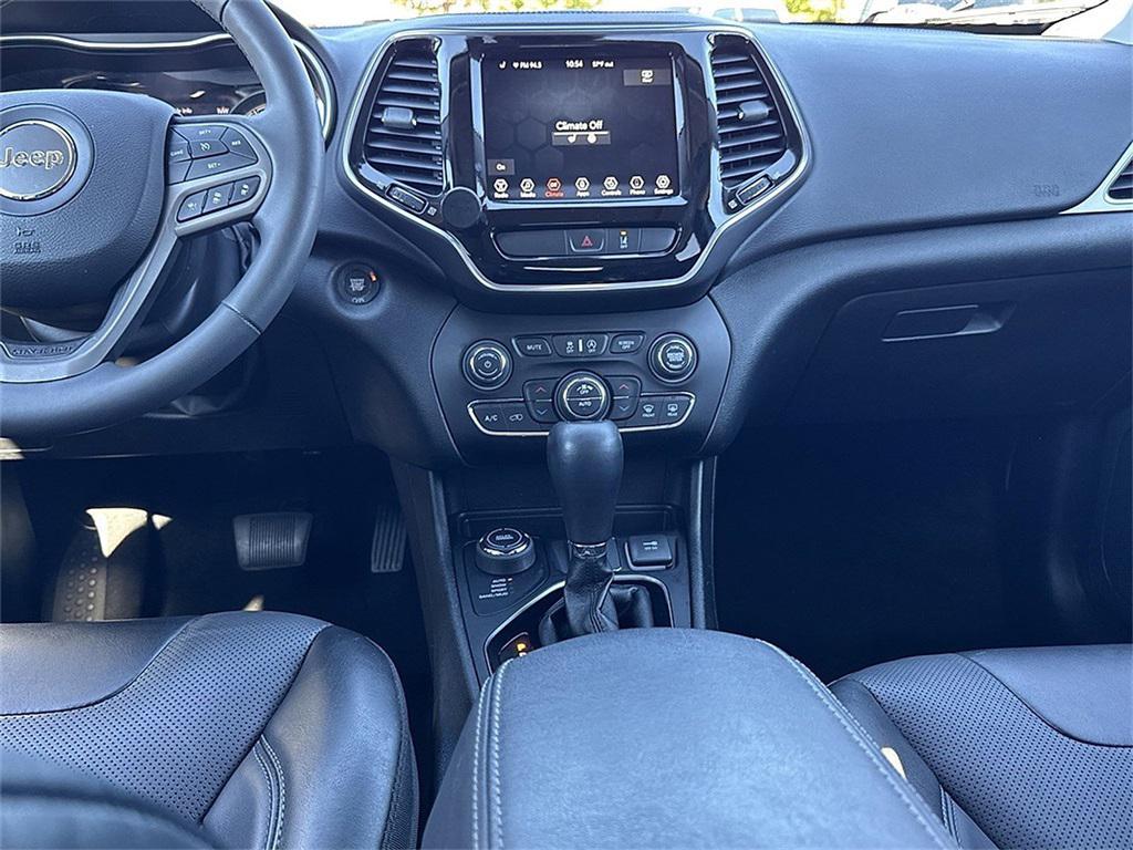 used 2022 Jeep Cherokee car, priced at $25,074