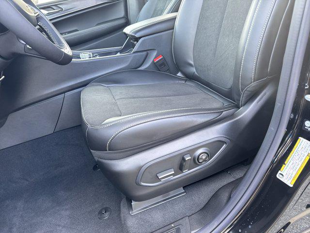 new 2025 Jeep Grand Cherokee L car, priced at $40,323