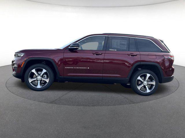 new 2025 Jeep Grand Cherokee car, priced at $45,401