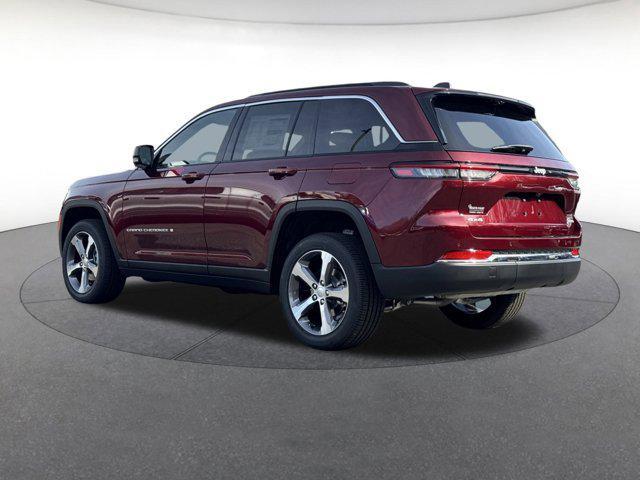 new 2025 Jeep Grand Cherokee car, priced at $45,401
