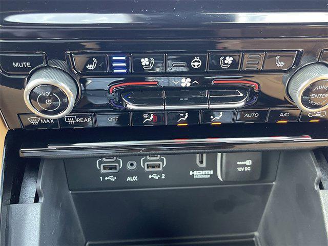 new 2025 Jeep Grand Cherokee car, priced at $61,585