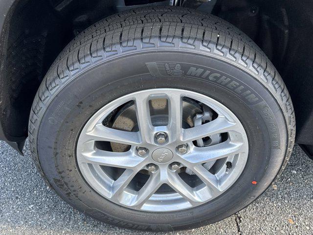 new 2025 Jeep Grand Cherokee car, priced at $36,522