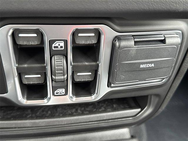 new 2025 Jeep Gladiator car, priced at $45,476