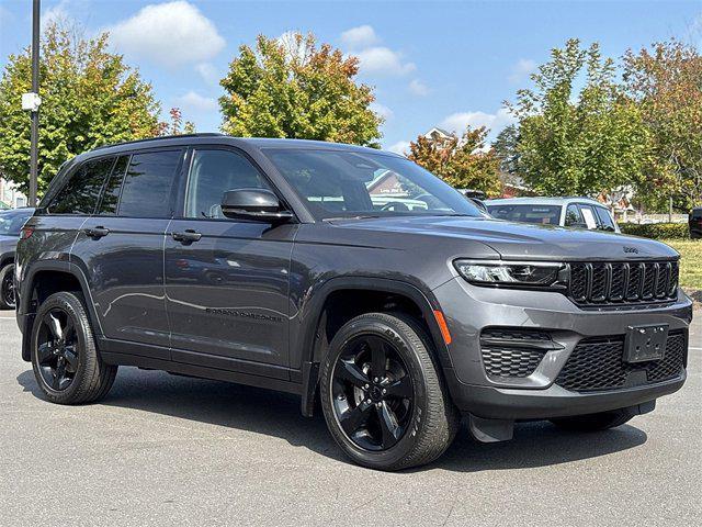 used 2022 Jeep Grand Cherokee car, priced at $30,331