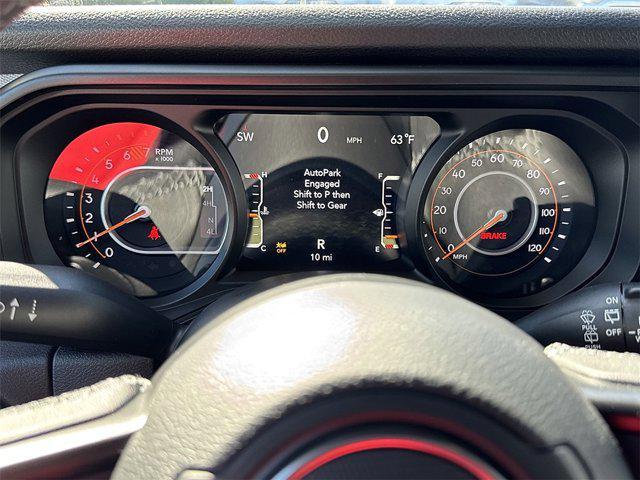 new 2025 Jeep Wrangler car, priced at $46,452