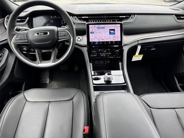 new 2025 Jeep Grand Cherokee car, priced at $47,977