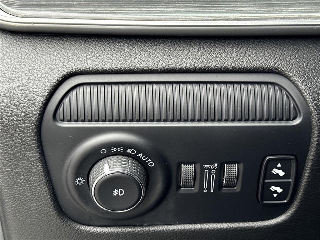 used 2023 Jeep Wagoneer L car, priced at $37,993