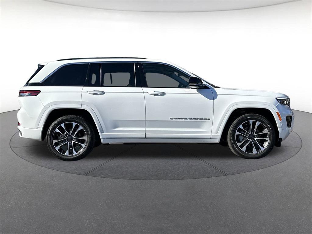 used 2022 Jeep Grand Cherokee car, priced at $34,383