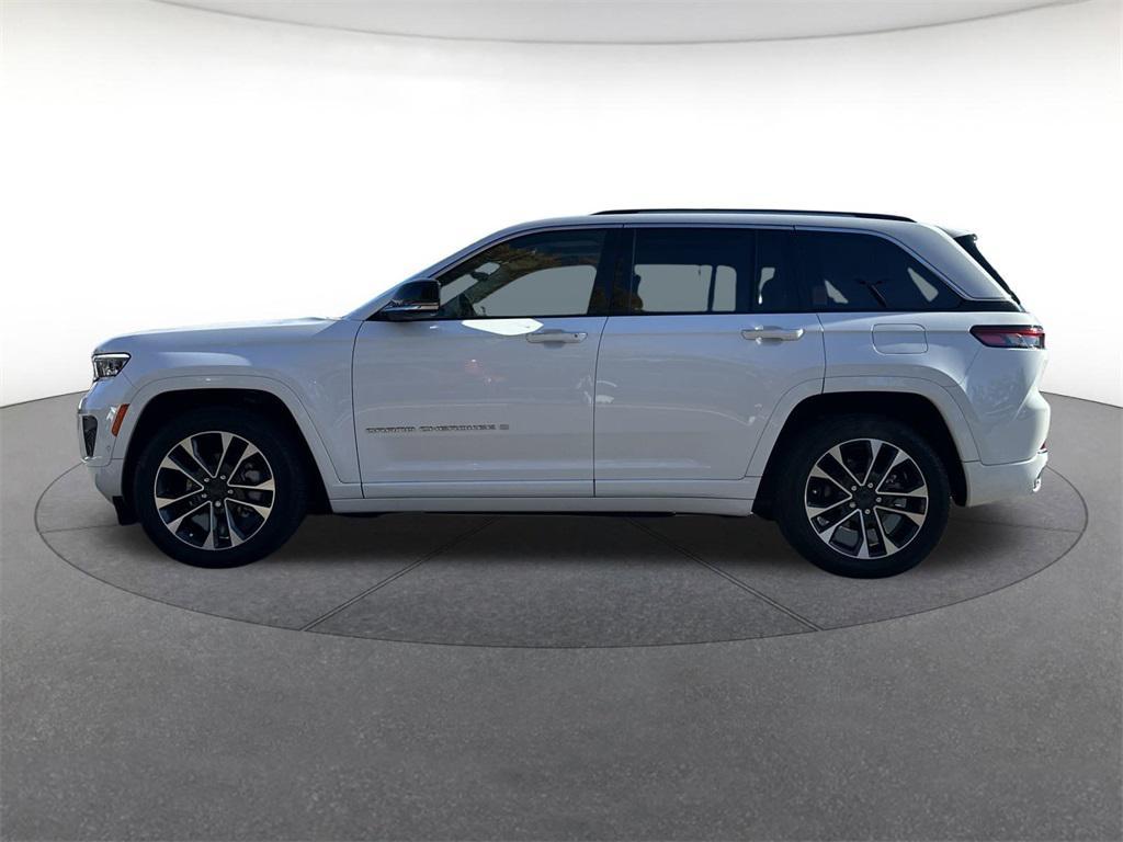 used 2022 Jeep Grand Cherokee car, priced at $34,383