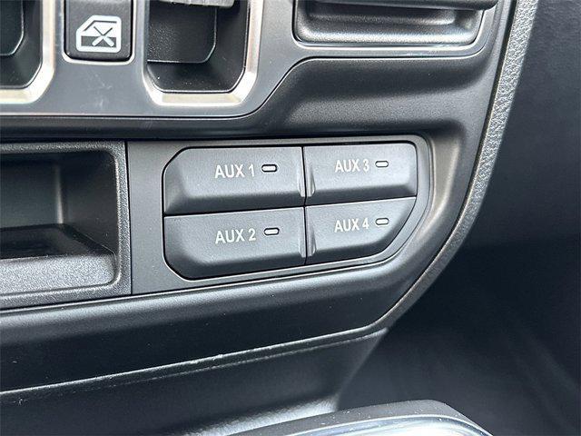 new 2025 Jeep Gladiator car, priced at $44,871