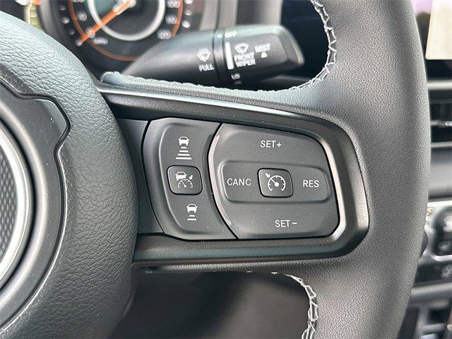 new 2025 Jeep Gladiator car, priced at $44,871