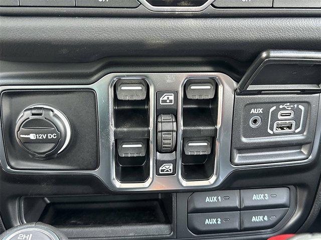 new 2025 Jeep Gladiator car, priced at $44,871