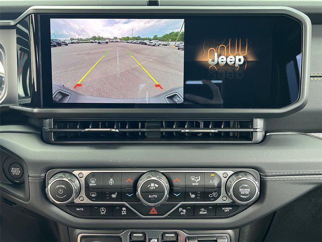 new 2025 Jeep Gladiator car, priced at $44,058