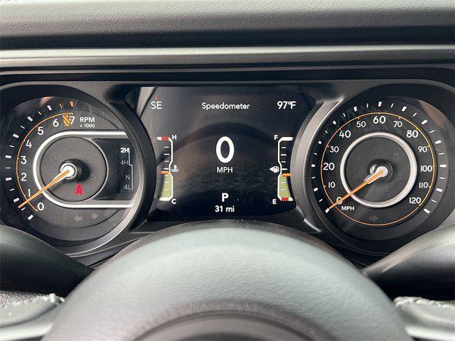 new 2025 Jeep Gladiator car, priced at $44,058