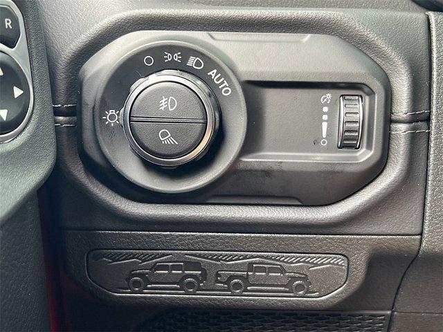 new 2025 Jeep Gladiator car, priced at $44,058