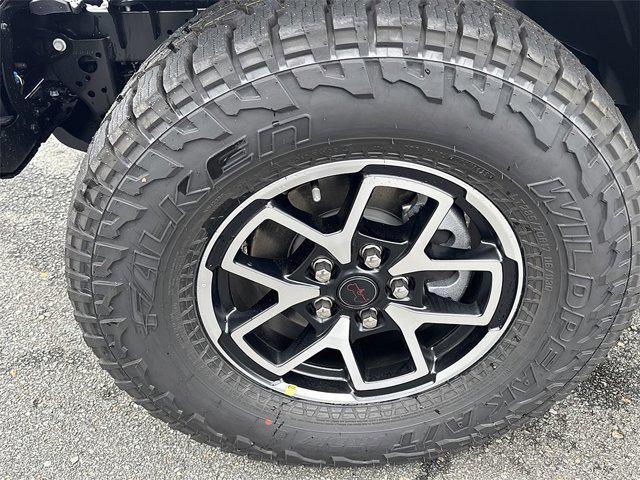 new 2025 Jeep Gladiator car, priced at $53,801